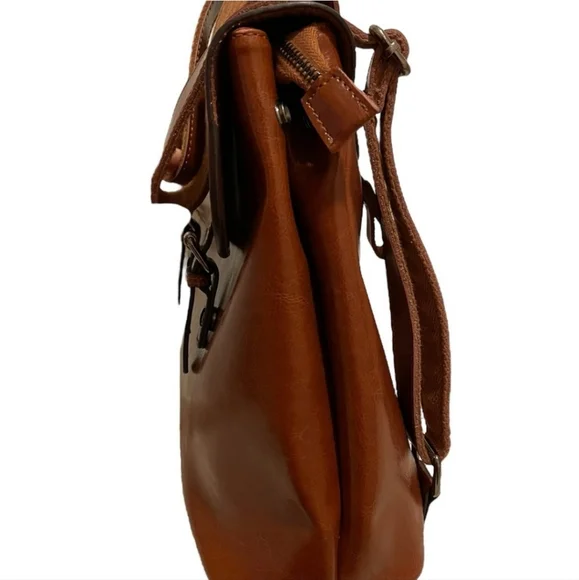 Keepblance Brown Leather Backpack - Picture 4 of 9